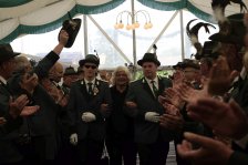 2015 &raquo; Schützenfest &raquo; 15. Juni 2015 &raquo; Vogelschießen